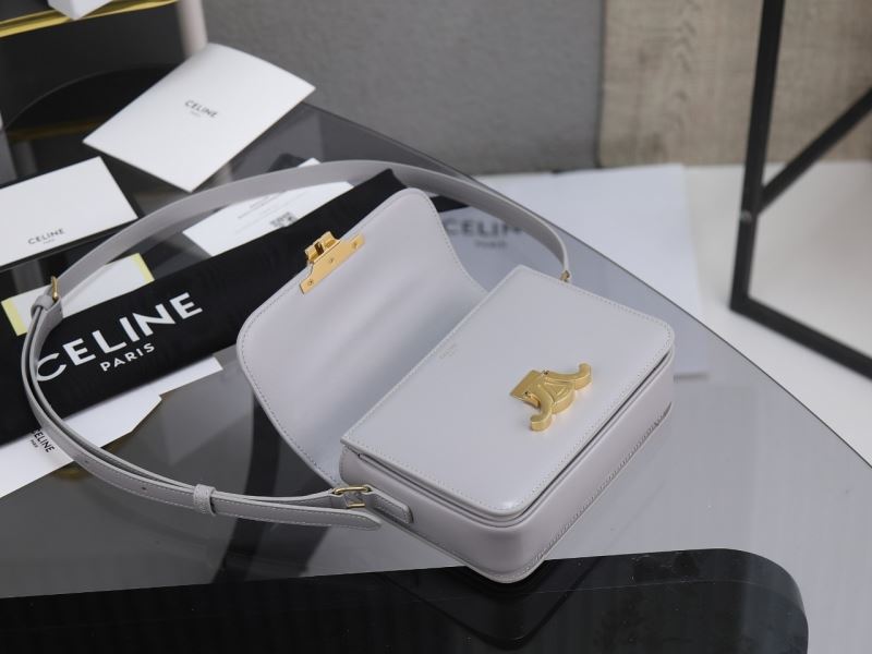 Ce1i*e triomphe bags